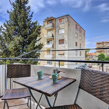 Apartman Lina
